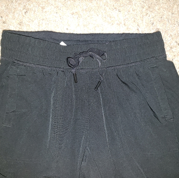 Fabletics joggers - Picture 2 of 6